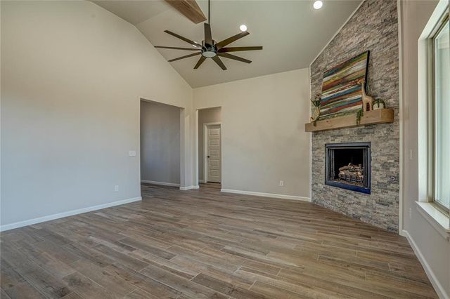 240 Meadowlark Lane, Blanchard, OK 73010