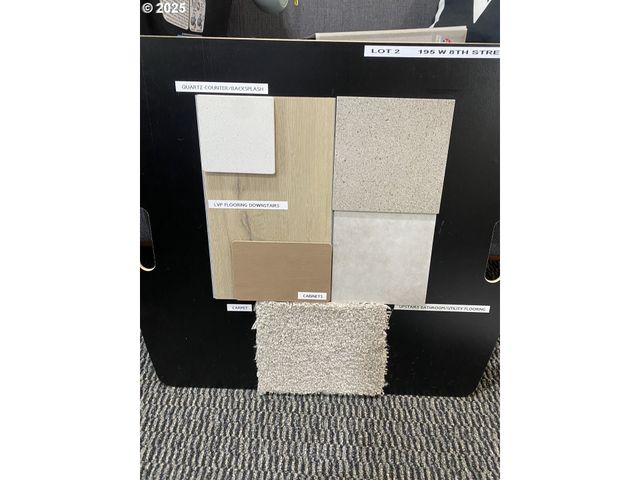 195 W 8th St, Lafayette, OR 97127