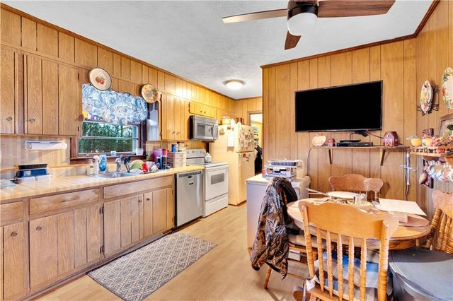 4923 Hawkins Academy Road, Social Circle, GA 30025