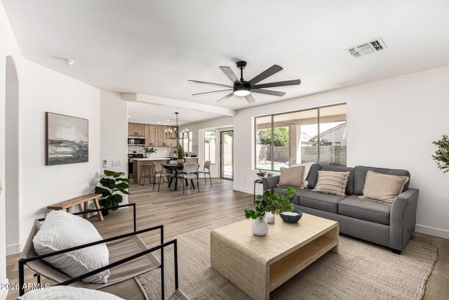 8645 E MONTE Avenue, Mesa, AZ 85209