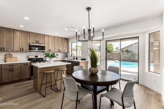 8645 E MONTE Avenue, Mesa, AZ 85209