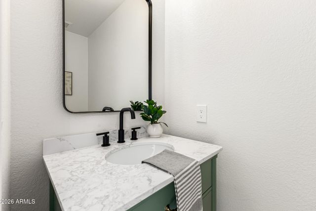 8645 E MONTE Avenue, Mesa, AZ 85209