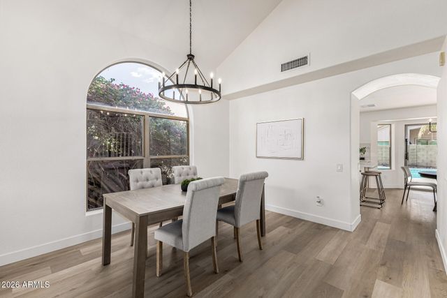 8645 E MONTE Avenue, Mesa, AZ 85209