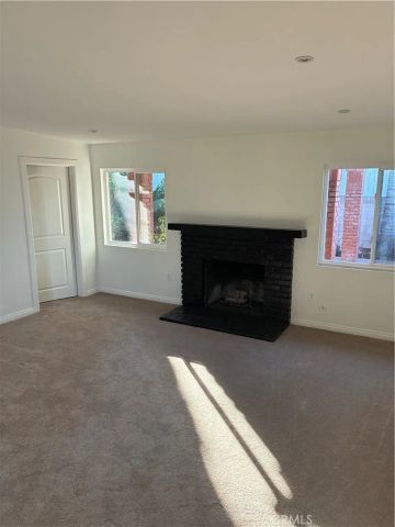 1326 E 15th Street, Santa Ana, CA 92701