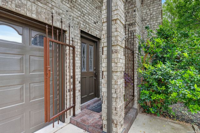 11002 Forest Breeze, Live Oak, TX 78233