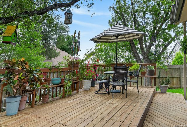 11002 Forest Breeze, Live Oak, TX 78233