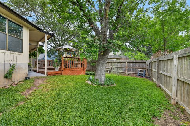 11002 Forest Breeze, Live Oak, TX 78233