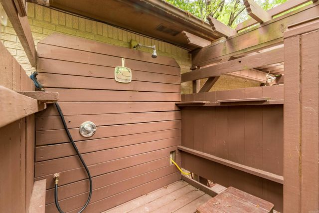 17 Castillo Lane, Hot Springs, AR 71909