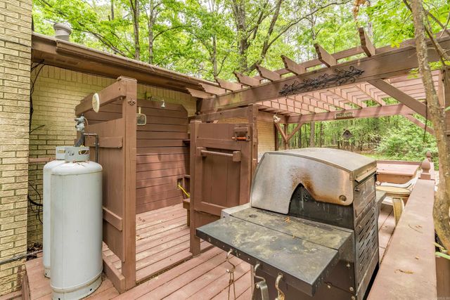 17 Castillo Lane, Hot Springs, AR 71909