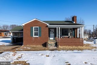 296 W MAIN ST, Stanley, VA 22851
