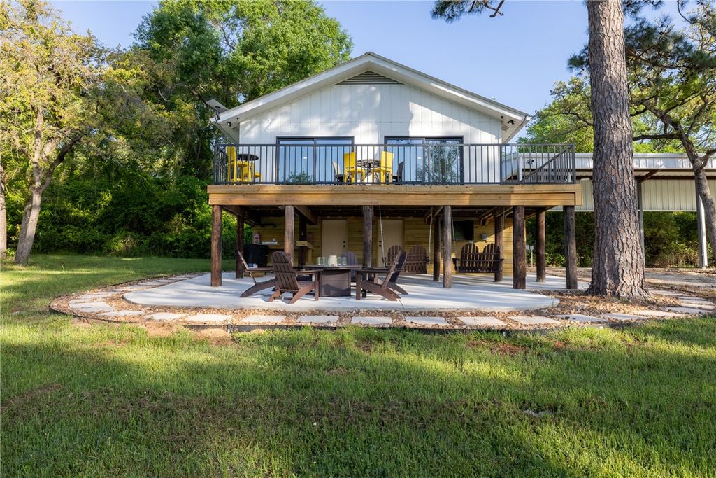 000 Clear Lake Rd, Bryan, TX 77808 — photo 2