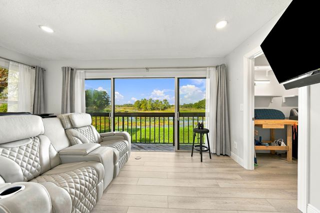 1111 DUNCAN Circle 202, Palm Beach Gardens, FL 33418