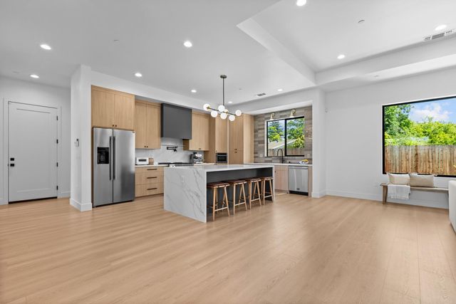 4031 Della Ct, Rocklin, CA 95677