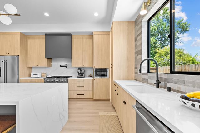 4031 Della Ct, Rocklin, CA 95677