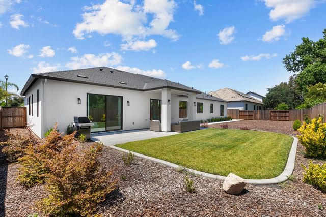 4031 Della Ct, Rocklin, CA 95677