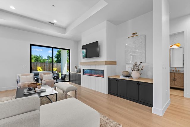4031 Della Ct, Rocklin, CA 95677