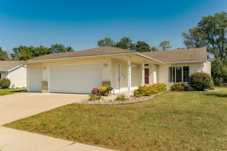 2177 Mcquillan Court SE, Rochester, MN 55904