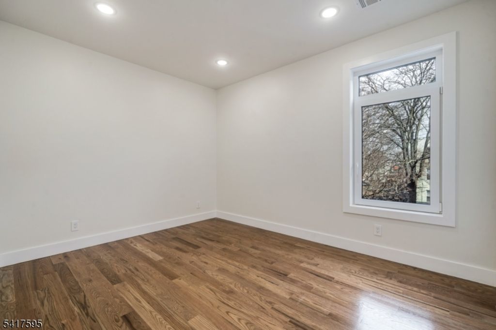 Image 14 of property listing at 31 Grace St, Irvington Twp., NJ 07111