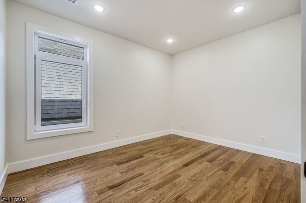 Image 15 of property listing at 31 Grace St, Irvington Twp., NJ 07111