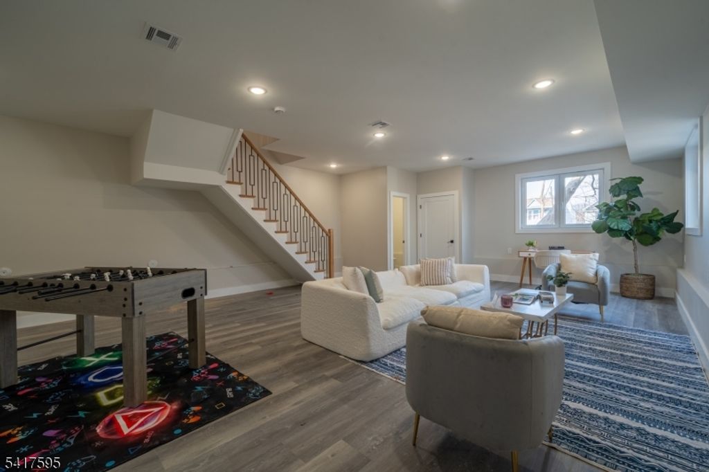 Image 16 of property listing at 31 Grace St, Irvington Twp., NJ 07111