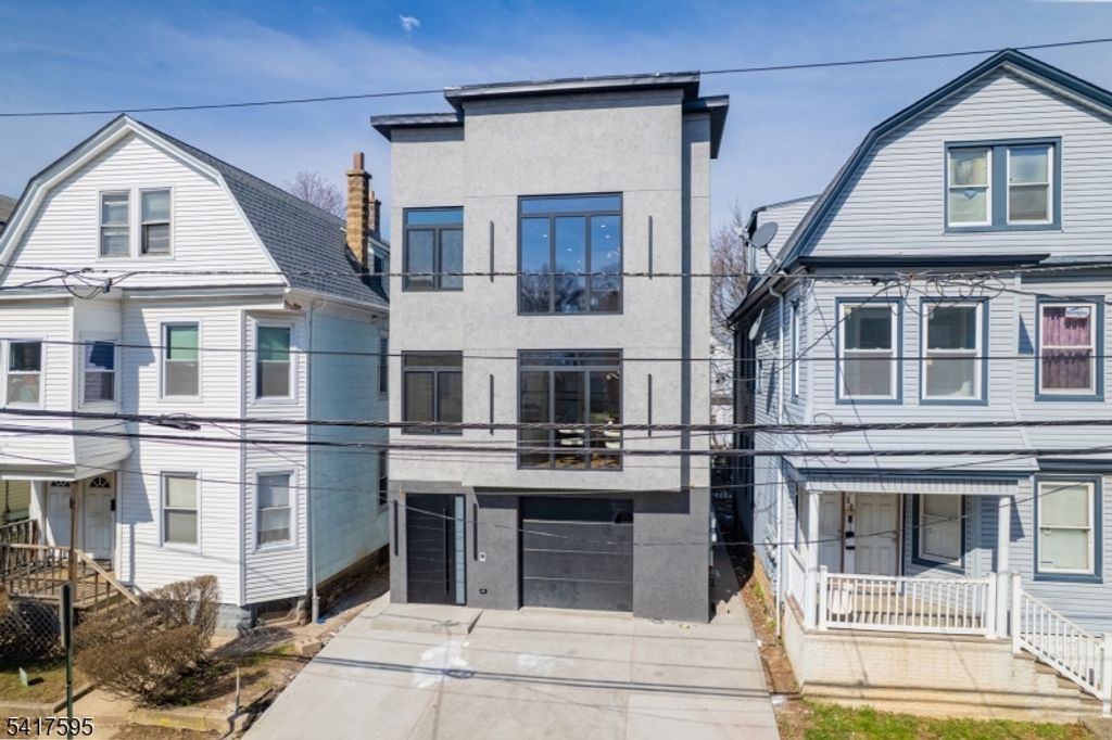 Image 32 of property listing at 31 Grace St, Irvington Twp., NJ 07111