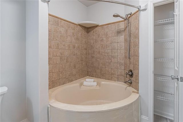 240 Renaissance Parkway NE 204, Atlanta, GA 30308