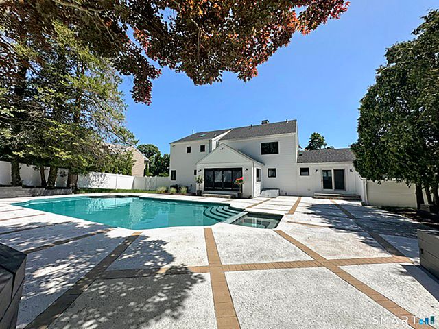 91 Lockwood Road, Fairfield, CT 06825