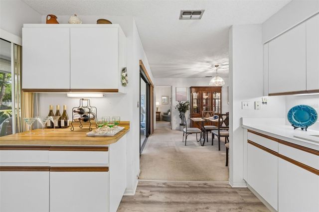 6067 FAIRWAY LANE 1413, Bradenton, FL 34210