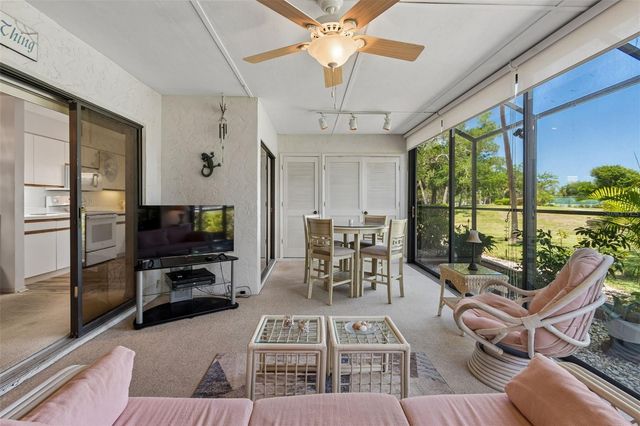 6067 FAIRWAY LANE 1413, Bradenton, FL 34210
