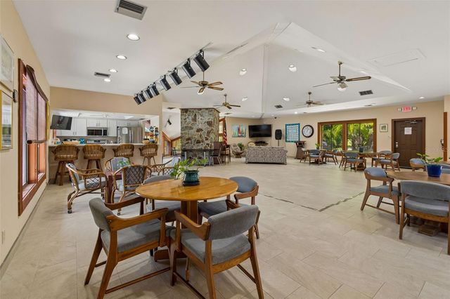 6067 FAIRWAY LANE 1413, Bradenton, FL 34210