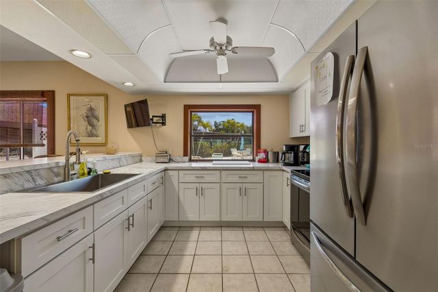 6067 FAIRWAY LANE 1413, Bradenton, FL 34210