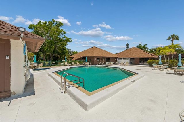 6067 FAIRWAY LANE 1413, Bradenton, FL 34210