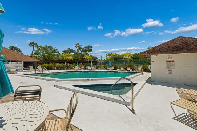 6067 FAIRWAY LANE 1413, Bradenton, FL 34210