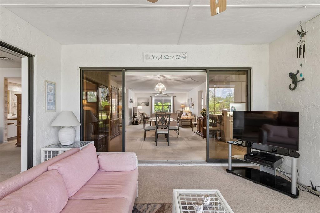 Image 23 of property listing at 6067 FAIRWAY LANE 1413, Bradenton, FL 34210