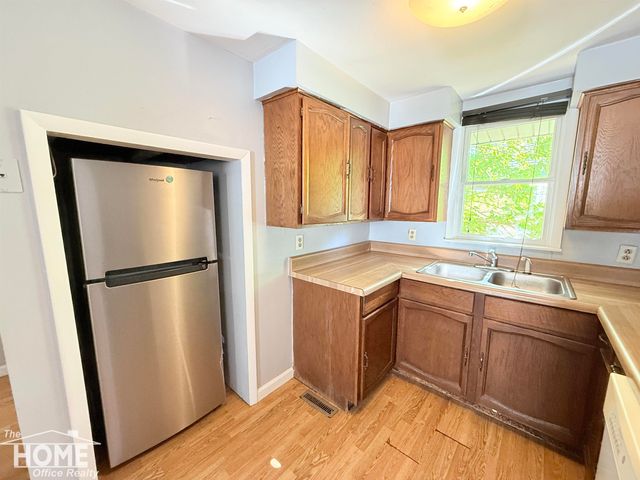 755 Woodlawn Avenue, Owosso, MI 48867