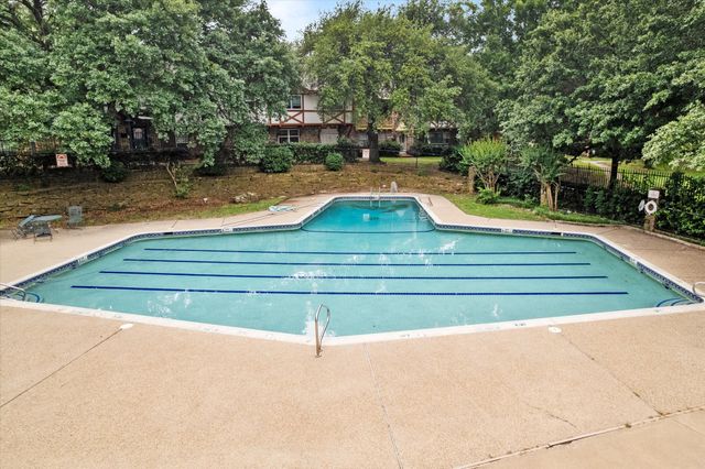 424 Westview Terrace, Arlington, TX 76013