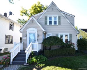 1268 Davis Avenue, Birmingham, MI 48009