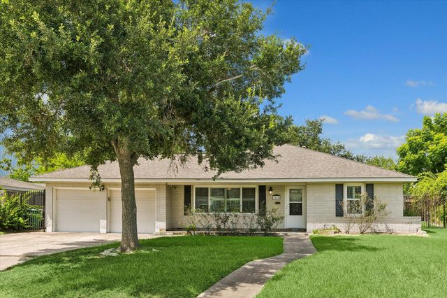 3014 Castlewood Street, Houston, TX 77025
