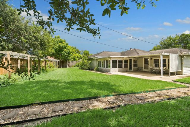 3014 Castlewood Street, Houston, TX 77025