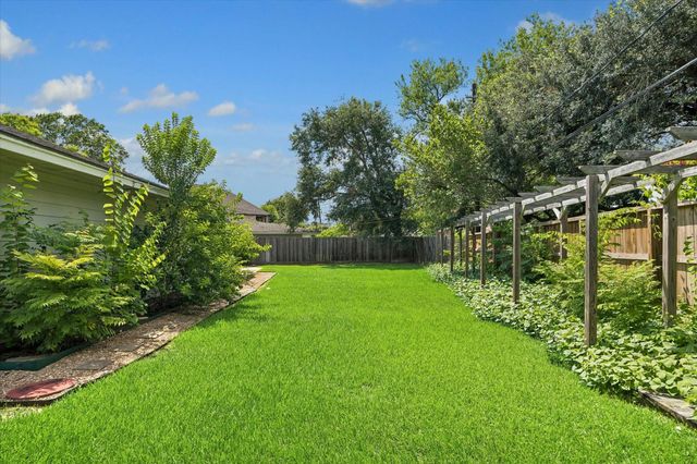 3014 Castlewood Street, Houston, TX 77025