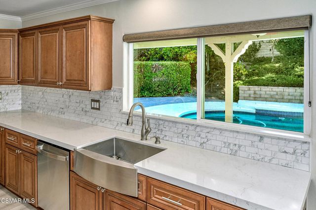 855 Triunfo Canyon Road, Westlake Village, CA 91361