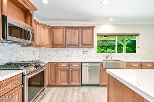 855 Triunfo Canyon Road, Westlake Village, CA 91361