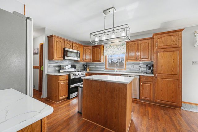 48 Summerhill Drive, Dyer, IN 46311