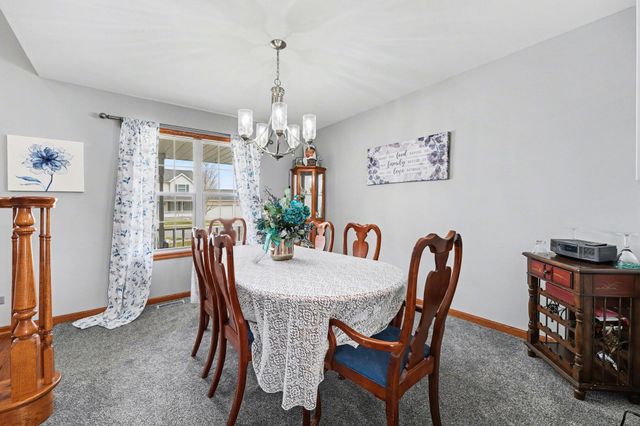 48 Summerhill Drive, Dyer, IN 46311