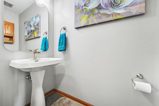 48 Summerhill Drive, Dyer, IN 46311