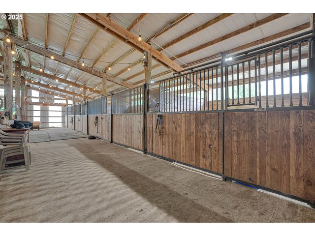 39035 Se PORTER Rd, Estacada, OR 97023