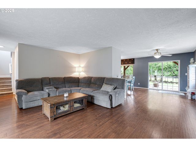 39035 Se PORTER Rd, Estacada, OR 97023