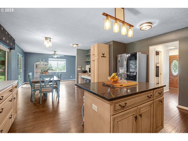 39035 Se PORTER Rd, Estacada, OR 97023