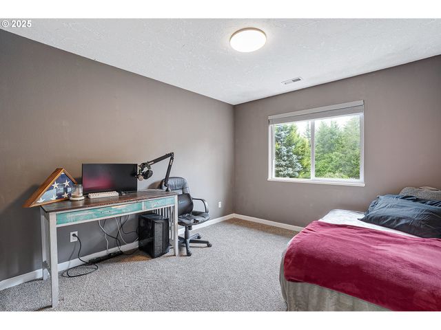 39035 Se PORTER Rd, Estacada, OR 97023