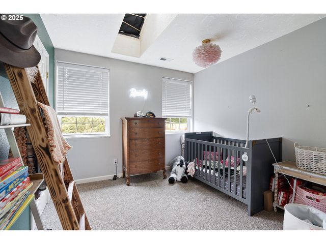 39035 Se PORTER Rd, Estacada, OR 97023